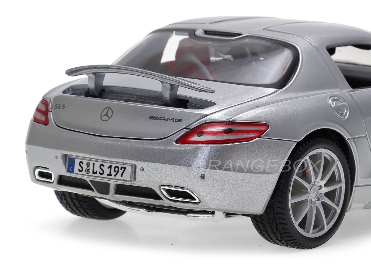 Mercedes Benz SLS AMG Maisto 1:18 Prata - 20 anos! Loja on-line de
